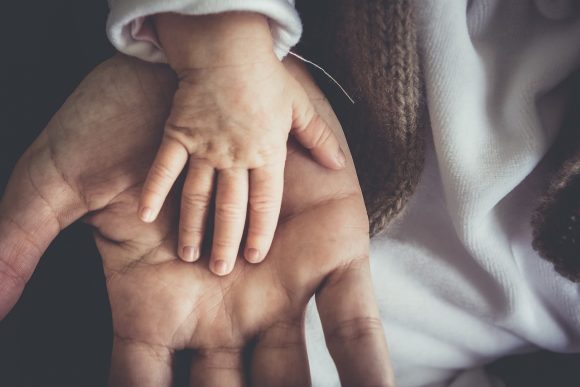 teaching sign language to your baby