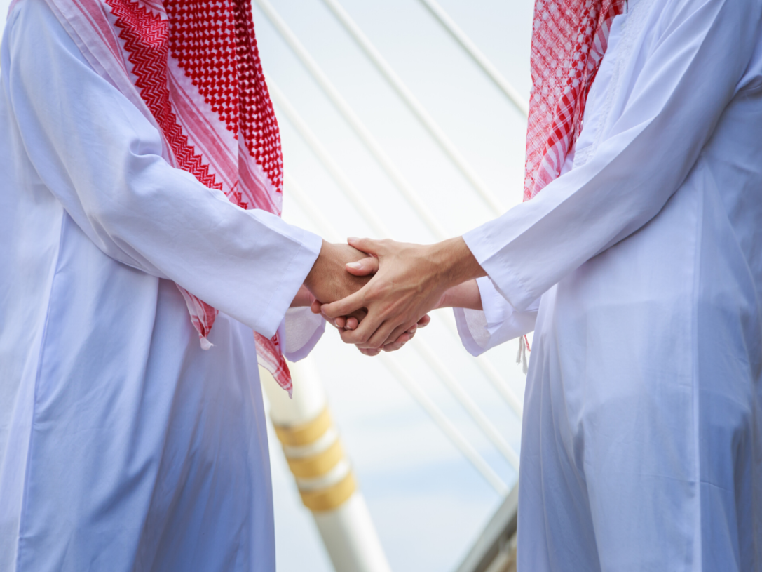 Hello in Arabic: Learn 14 Different Ways to Greet